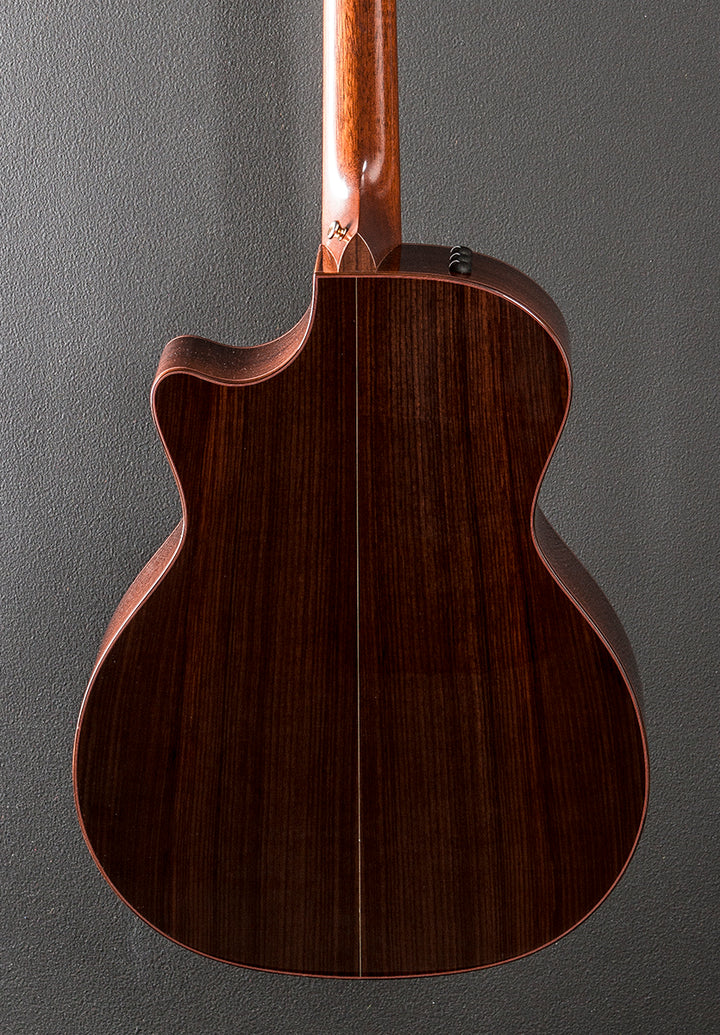 Used 914CE &