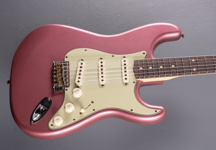 1960 Journeyman Relic Stratocaster - Burgundy Mist Metallic